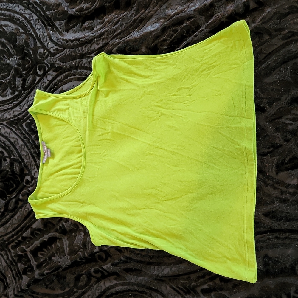Metric top